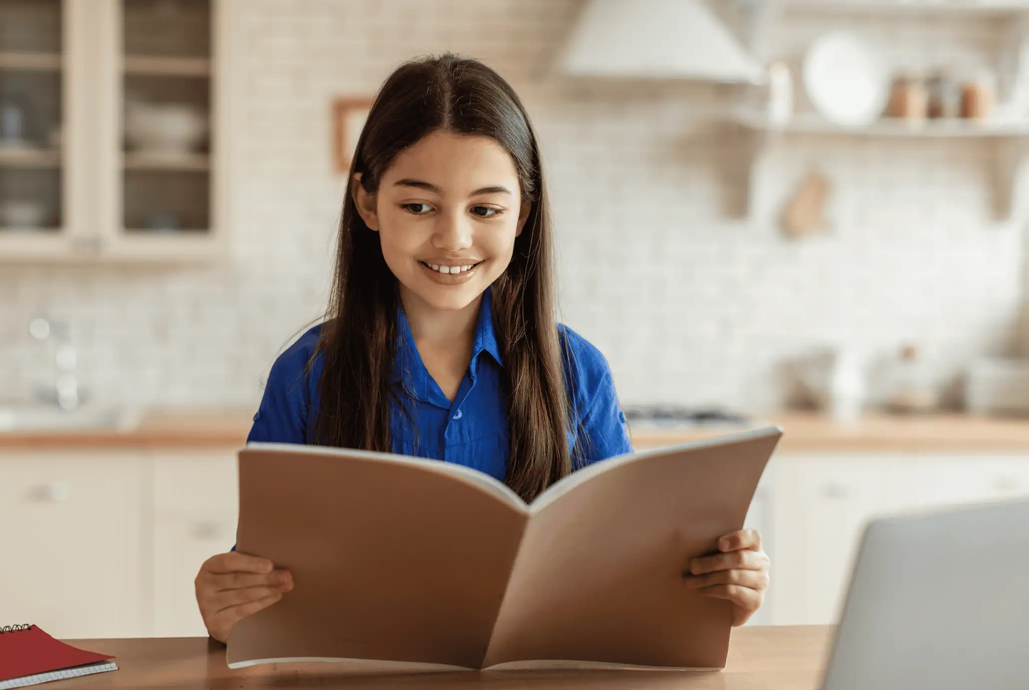 Does Your Child Struggle With Reading Comprehension? Watch for These 7 Signs (+ What Helps)